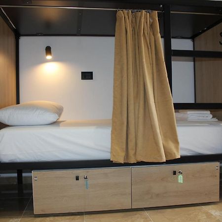 Central Boutique Hostel Саранде Екстериор снимка