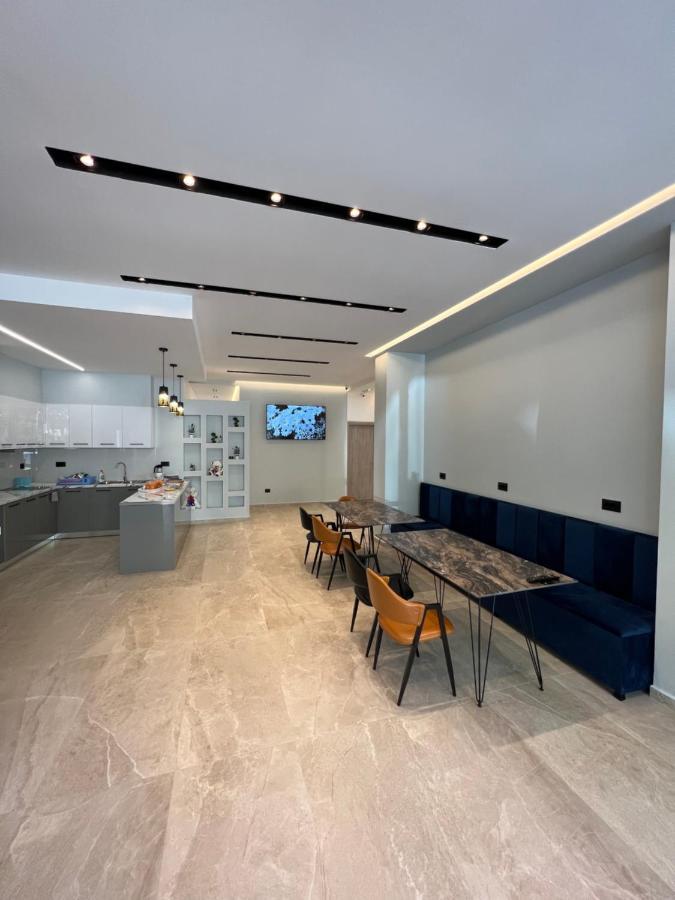 Central Boutique Hostel Саранде Екстериор снимка