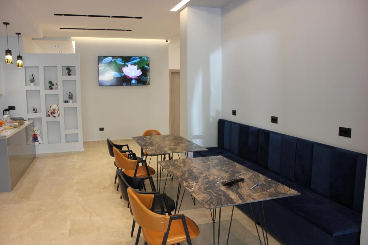 Central Boutique Hostel Саранде Екстериор снимка