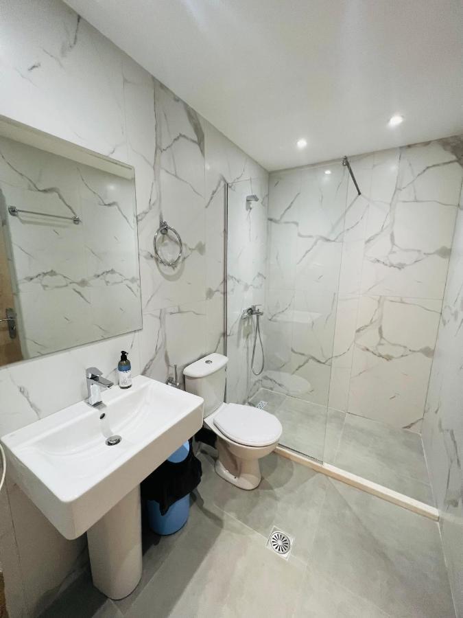 Central Boutique Hostel Саранде Екстериор снимка