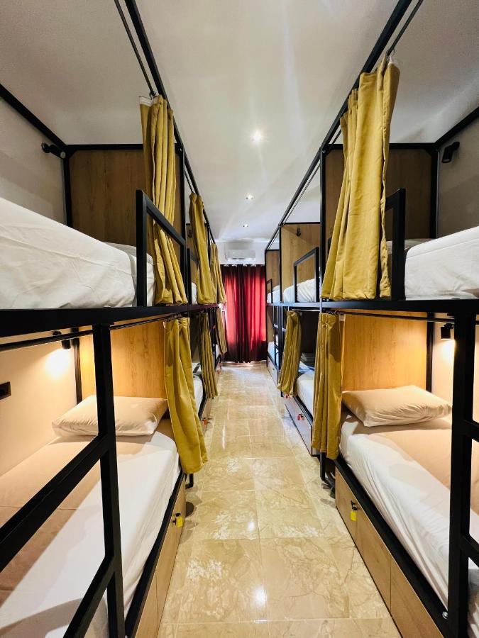 Central Boutique Hostel Саранде Екстериор снимка